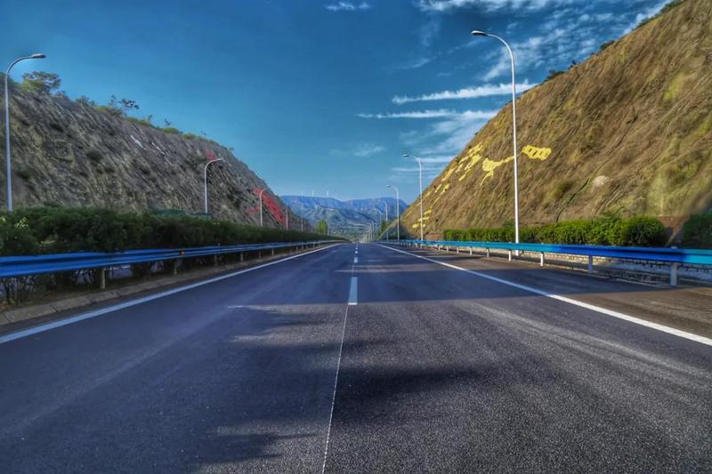 郑少速度 路桥精神