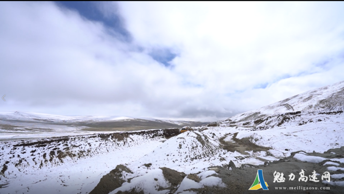施工前的空景---风吹雪、多年冻土的陡峻山势.png